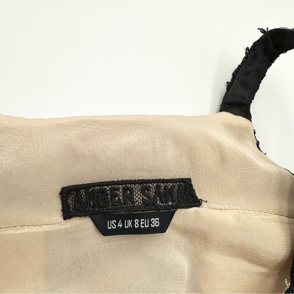 Amber Sakai Embroidered Lace Appliqué Oversized Flowy High Low Dress - Picture 11 of 15